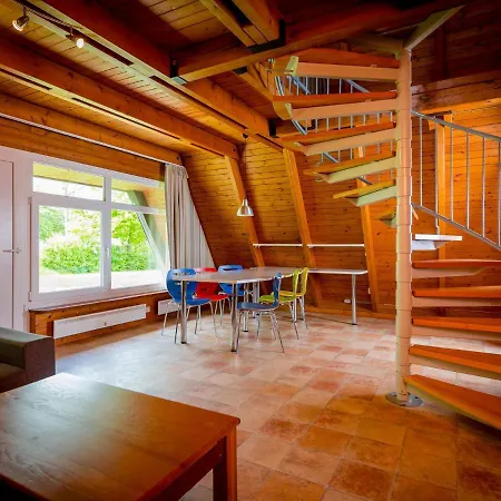 Dom wakacyjny In For 8 Personen Damp